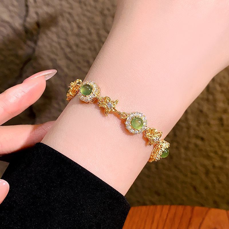 Green Zircon Flower Bracelet